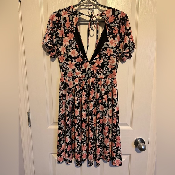 Floral Flounce Dress - Size Small - Picture 3 of 3